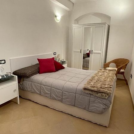 La loggia di Nà Vila Albenga Exterior foto