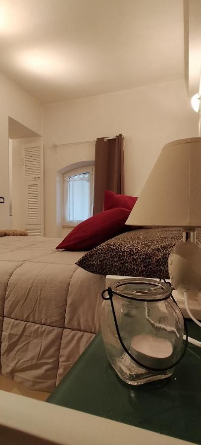 La loggia di Nà Vila Albenga Exterior foto