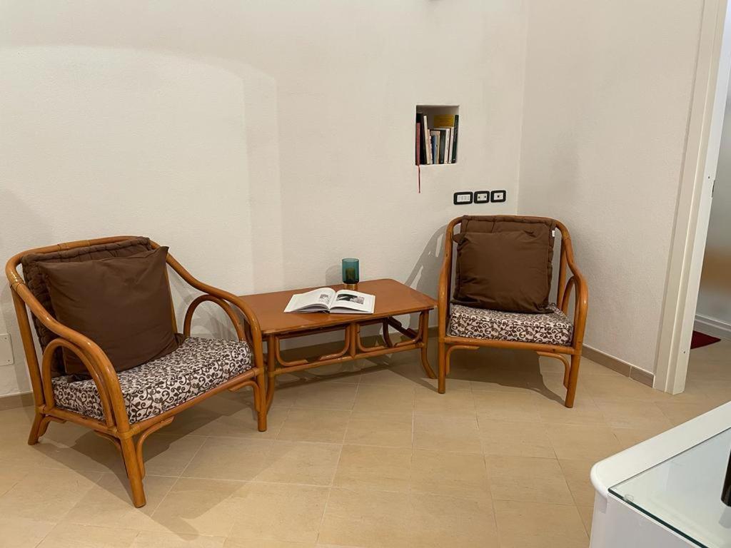 La loggia di Nà Vila Albenga Exterior foto